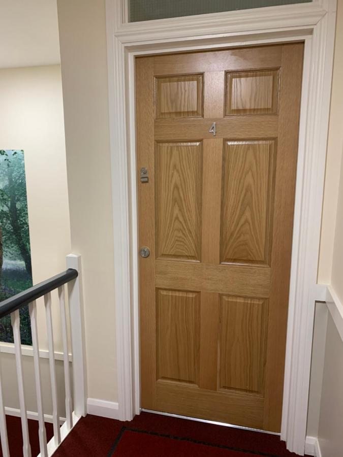 Barchester House Apartments Delux Солсбъри Екстериор снимка